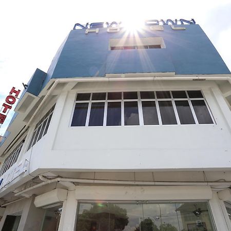 New Town Hotel Klang Exterior foto